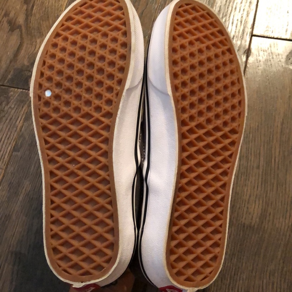 Vans - Picture 7 of 8